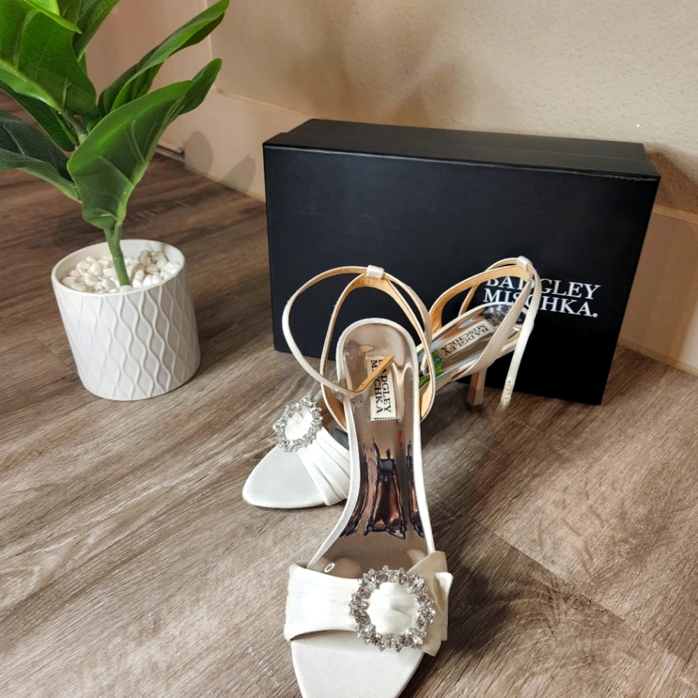 Wedding shoes - Picture 1 of 6